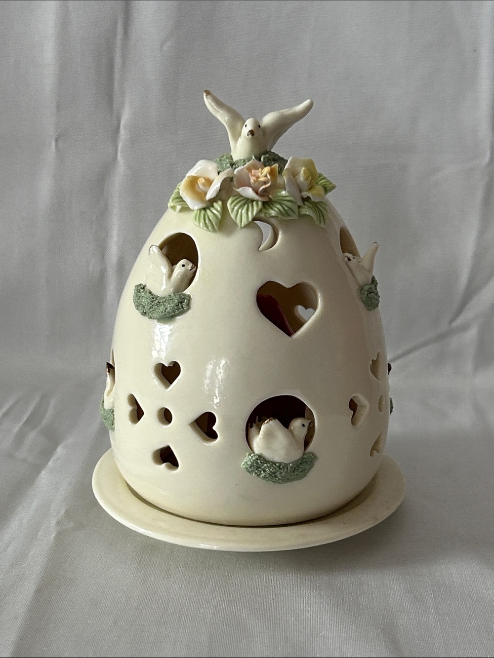 Home & Garden Party Glazed Porcelain Egg T-Light Candle Holder 3D Flowers Doves